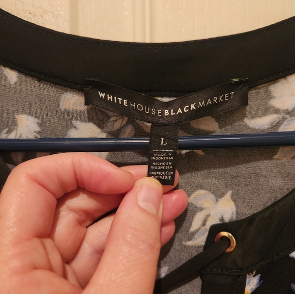 Floral Ruffle Blouse - Picture 2 of 6